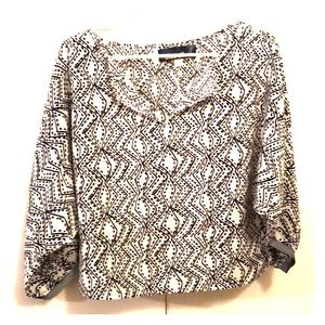 Black & white pattern 3/4 sleeve going out shirt